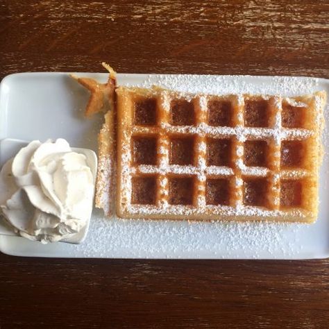 Brussels Waffles, Belgian Waffles Recipe, Liege Waffle, Waffles Recipe, Waffle Recipe, Vanilla Whipped Cream, Belgian Waffles, Waffle Recipes, Caramel Sauce