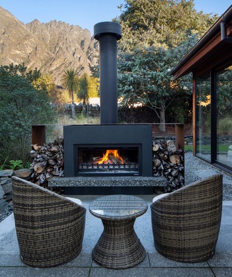 Outdoor Fireplaces Ideas, Fireplace Ideas Outdoor, Outdoor Fireplace Ideas, Outdoor Wood Fireplace, Modern Outdoor Fireplace, Fireplace Gallery, Outside Fireplace, Diy Outdoor Fireplace, Fireplaces Ideas