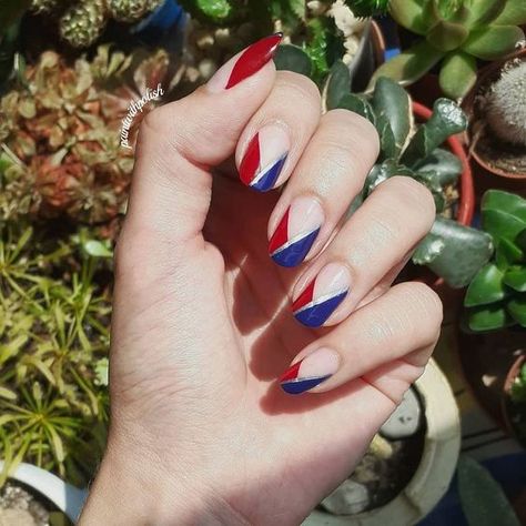 Fourth Of July Nails Designs, 4th Of July Nails Simple, July Nails Ideas, Olympic Nails, July Nail Designs, Ambre Nails, 4th Of July Nail, Patriotic Nails Design, America Nails