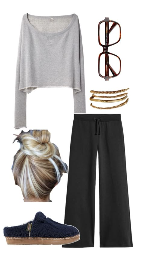 Casual Outfits Christmas, Fits For College, Outfit Inspo Collage, Camp Fits, Madrid Style, Sick Day Outfit, Outfit Inspo School, Outfits For The Week, Girl Exercise