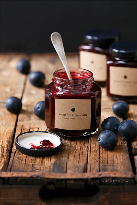 Damson Plum and Gin Jam Plum Gin, مربى الفراولة, Damson Plum, Jam Packaging, Jam Label, Plum Jam, Jam And Jelly, Kampot, Vegetable Drinks