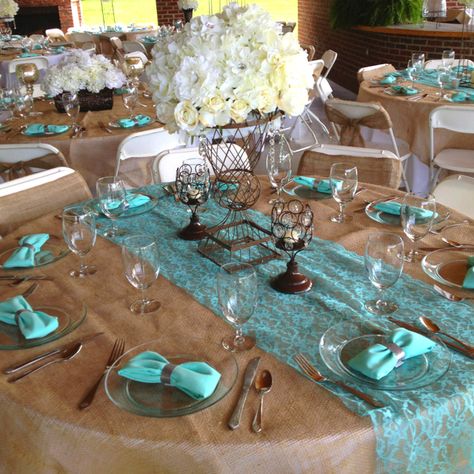 Tiffany, burlap, brown wedding reception! (lighter blue and some lace= perfection) Turquoise And Brown Wedding, Teal Wedding Decorations, Post Reference, Tiffany Blue Wedding, Wedding Decoration Ideas, Tafel Decor, Turquoise And Brown, Tiffany Wedding, Camo Wedding