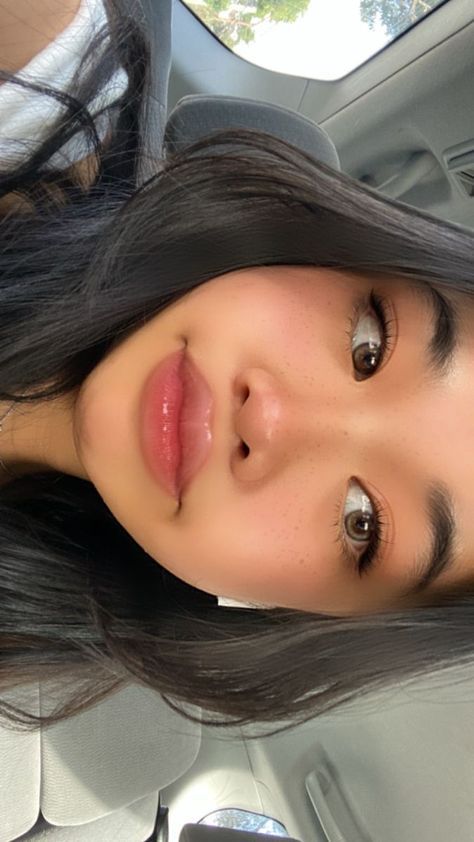 Makeup For Tan Skin Asian, Matte Asian Makeup, Tanned Skin Makeup Asian, Natural Filipino Makeup, Asian Clean Girl Makeup, Tan Skin Asian Makeup, Soft Ethereal Aesthetic Makeup, Korean Makeup Tan Skin, Make Up For Tan Skin Asian