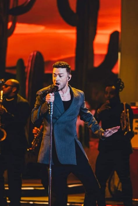 Cool Backrounds, Justin Timberlake Concert, Justin Timberlake Nsync, Iheartradio Music Awards, Fine People, Concert Aesthetic, Snow Bunny, Jimmy Fallon, Justin Timberlake