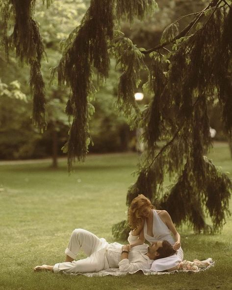 Rock Couple, Canada Wedding, Couple Engagement Pictures, Teenage Love, Dreamy Photography, Save The Date Photos, Wedding Engagement Photos, Engagement Photo Inspiration, Romantic Movies