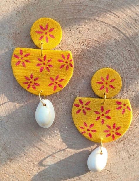 Simple Earing, Embroidery Earring, Embroidery Jewellery, Diy Earrings Materials, Diy Crafts Earrings, Earrings Fabric, Hand Jewellery, Diy Earrings Easy, Earrings Diy Handmade