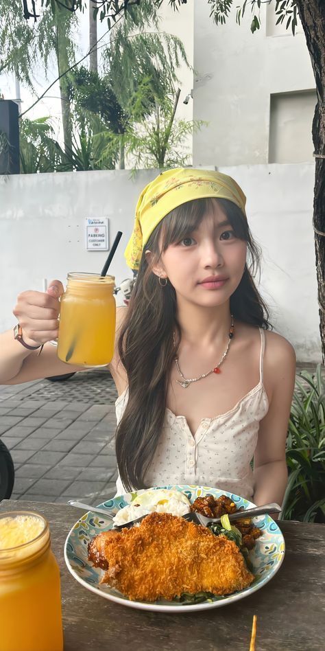 use my YesStyle code BAOLT11 for $$$ off your YesStyle order :) Cafe Outfit Summer, Chinese Summer Outfits, Fashion In 2023, Chinese Outfits, Ootd Beach, Beach Photo Inspiration, Chinese Aesthetic, Beachy Outfits, 사진 촬영 포즈