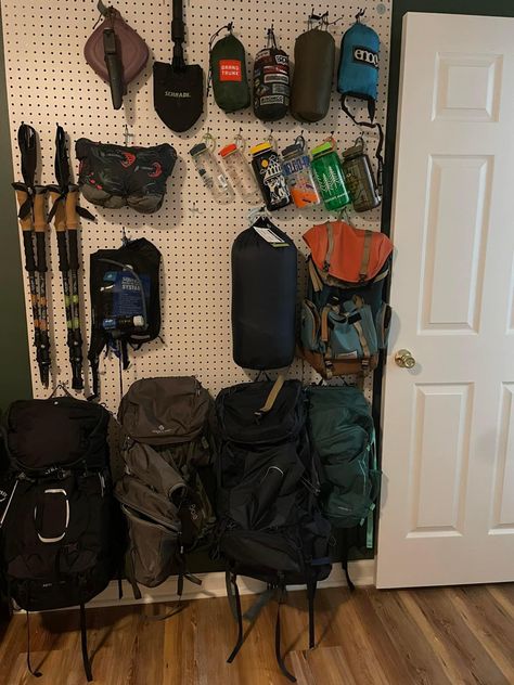 Camping Gear Storage Apartment, Men’s Organization, Hiking Gear Organization, Gear Wall Storage, Bike Closet, Camping Closet, Gear Room Organization, Backpack Display, Outdoor Gear Storage