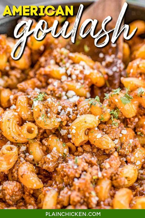 American Goulash Recipe - Macaroni Beef Sauté – everything cooks in the same skillet. Ready in 20 minutes! Ground beef, macaroni, onion, garlic, basil, Italian seasoning, red pepper, Worcestershire sauce, and tomato juice. Comfort food at its best! A quick and easy weeknight meal that the whole family enjoys!! Goulash With Tomato Juice, Recipes That Use Tomato Juice, Recipes With Tomato Juice, Goulash Recipes Easy Ground Beef, Ground Beef Macaroni, Macaroni Beef, Tomato Juice Recipes, Easy Goulash Recipes, Italian Pot Roast