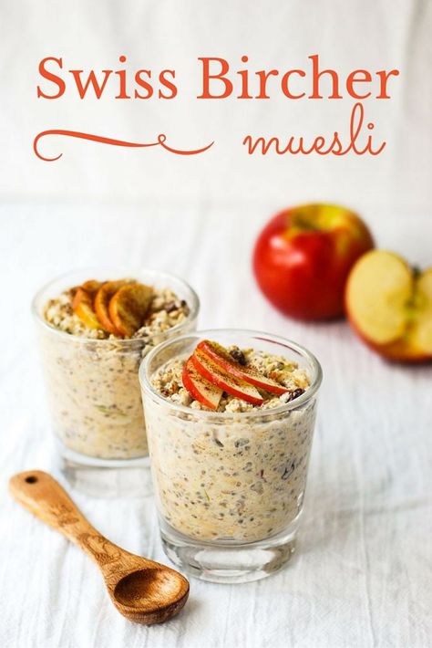 Swiss bircher muesli Muesli Recipe Breakfast, Swiss Muesli, Brekkie Ideas, Cinnamon Apple Overnight Oats, Chemical Bonds, Muesli Recipe, German Cooking, Bircher Muesli, Germany Trip