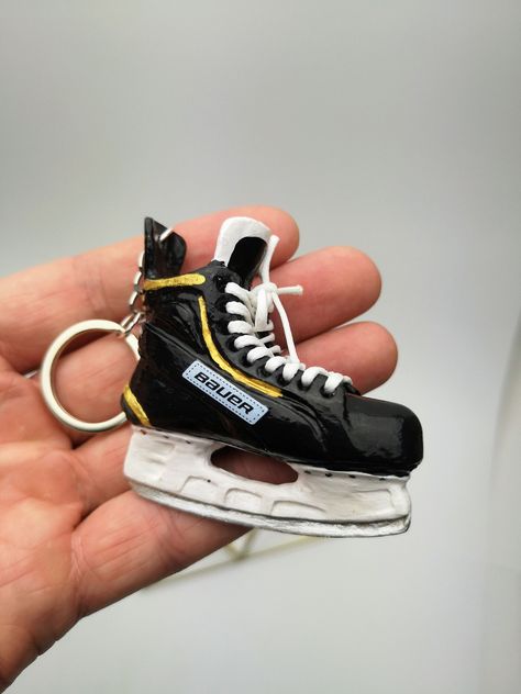 Personalized Hockey Gifts, Hockey Ornaments, Men Keychain, Hockey Player Gifts, Hockey Room, Hockey Skates, Hockey Gloves, Keychain Custom, Hockey Memes