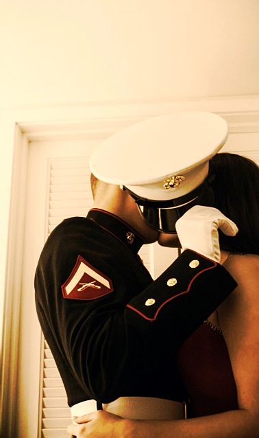 Love this! Great way to focus on the beauty of the moment, but more so on the uniform. Usmc Wedding, Marine Corps Wedding, Marine Corps Ball, Army Wedding, Marine Ball, Marines Girlfriend, Marine Love, Marine Wedding, Military Couples