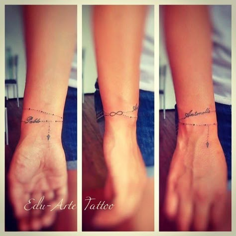 Bracelet Tattoos With Names, Braclet Tattoo, Tattoos Pulseras, Wrist Tatoo, Model Tattoos, Wrist Bracelet Tattoo, Name Tattoos For Moms, Tattoos With Kids Names, Wrist Tattoos For Women