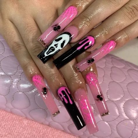 Pink Halloween Nails, Long Acrylic Nail Designs, Plaid Nails, Black Nail Designs, Long Square Acrylic Nails, Bling Acrylic Nails, Halloween Nail Designs, Pink Halloween, Cute Nail Art