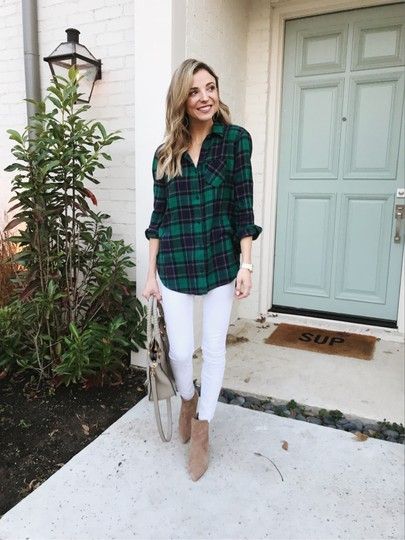 Green Plaid Outfit Flannel Shirts, Green Flannel Outfits For Women, Green Plaid Shirt Outfit, Green Flannel Outfit, Plaid Shirt Outfits, Geek Chic Fashion, Chic Fall Fashion, Green Plaid Shirt, Nerdy Outfits