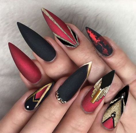 Gala Nails, Egyptian Nails, Beach Nails Art, Book Nail Art, Halloween Nail Art Ideas, Red And Gold Nails, Glass Nails Art, Nail Art Halloween, 2023 Nail