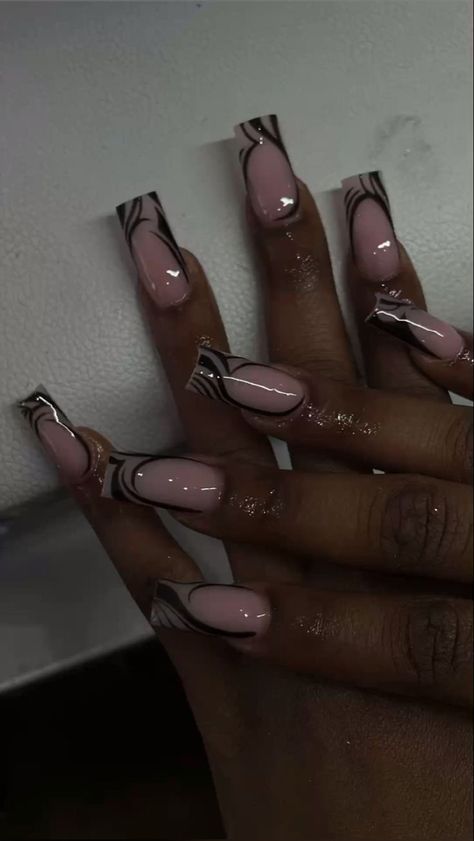 Dark Aesthetic Nails Acrylic, Classy Nail Designs 2024, Long Sleeve Body Suit Outfits, Trendy Birthday Nails, Short Classy Nails, Old Money Nails, Money Nails, Drip Nails, Glamour Nails