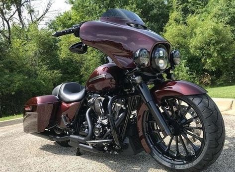 Harley Davidson Motorcycles Street Glide, Hd Street Glide, Custom Street Glide, Harley Bagger, Custom Motorcycles Harley, Harley Davidson Baggers, Harley Davidson Wallpaper, Harley Davidson Model, Street Glide Special