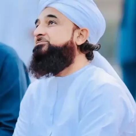 Raza Saqib Mustafai Pics, Saqib Raza Mustafai Pics, Quran Urdu Translation, Islam Knowledge, 10 Muharram, Hayat Murat, Trust Allah, Islamic Things, Quran Urdu