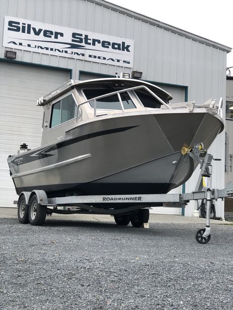 Small Boats With Cabin, Boat Types, Cabin Cruisers For Sale, Cabin Cruiser Boat, Aluminum Boats, Boat Cabin, Florida Fishing, Aluminum Fishing Boats, Center Console Boats