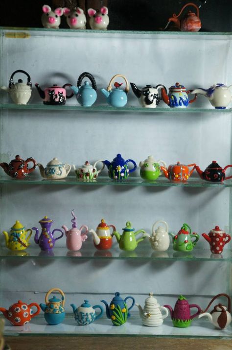 Teapot Display, Teapot Lamp, Teapot Cake, Toy Tea Set, Creative Inventions, Mini Tea Set, Display Showcase, Mini Teapot, Glass Beads Jewelry