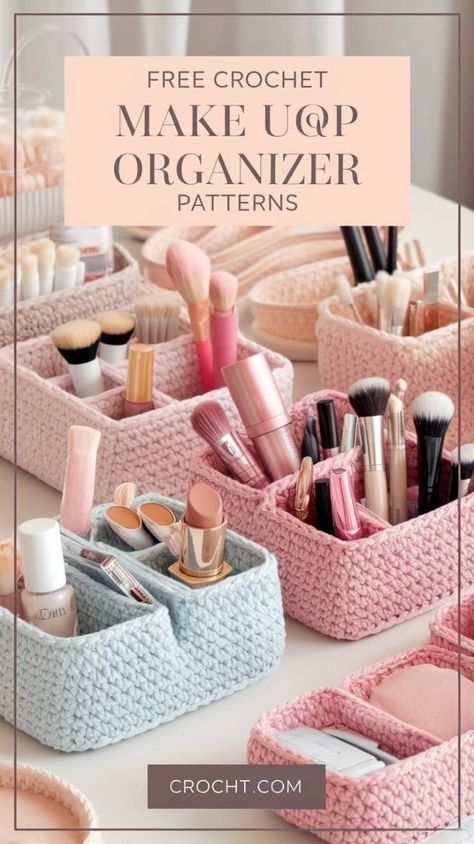 Crochet Clothes Organizer, How To Crochet A Makeup Bag, Makeup Holders Organizers, Crochet Makeup Holder, Organizing Crochet Supplies, Crochet Makeup Organizer, Crochet Bedside Organizer, Crochet Brush Holder, Crochet Makeup Brush Holder