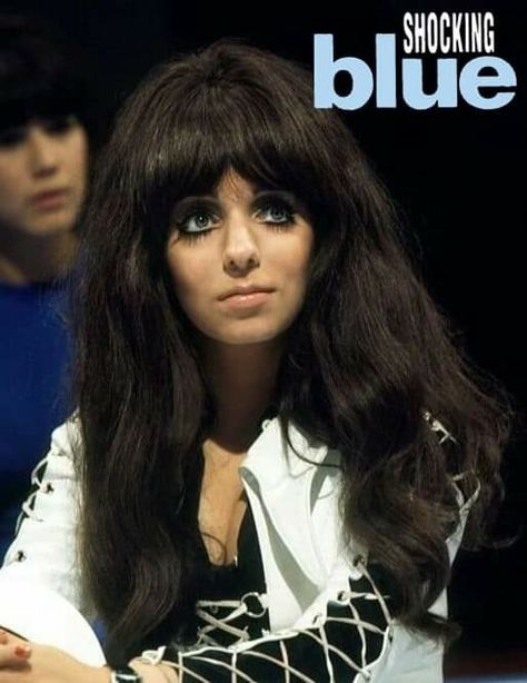 Mariska Veres, Classic Rock Fashion, 70s Clothes, Shocking Blue, Bouffant Hair, Fashion 70s, High Cheekbones, Music Festival Fashion, 60s Retro