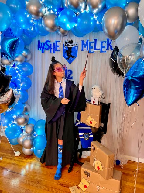 Ravenclaw Party Ideas, Ravenclaw Party Decorations, Ravenclaw Birthday Party Ideas, Ravenclaw Party, Hogwarts Themed Party, Luna Lovegood Harry Potter, Harry Potter Themed Room, Harry Potter Theme Birthday, Cumpleaños Harry Potter