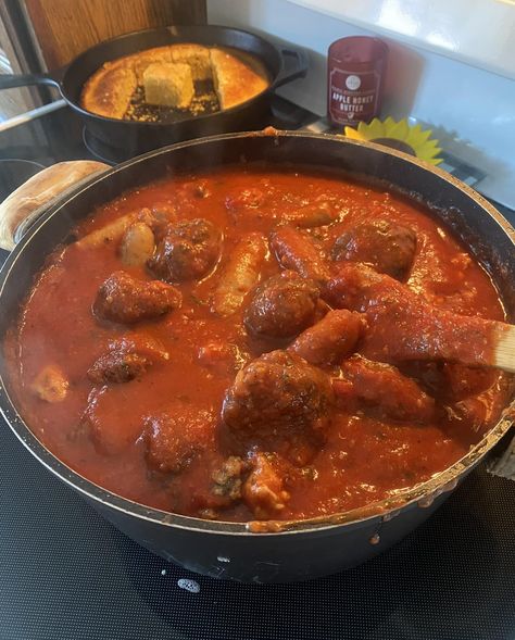 Italian Sunday Sauce, Sunday Sauce Recipe, Italian Sunday Gravy, Boneless Beef Chuck Roast, Italian Gravy, Homemade Italian Meatballs, Homemade Spaghetti Sauce Recipe, Sunday Gravy, White Bean Soup Recipes