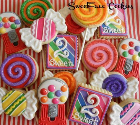 Candyland Themed Party Food, Candy Shaped Cookies, Candy Theme Cookies, Candy Decorated Cookies, Candyland Cookies, Candy Cookies Decorated, Chocolate Factory Party, Sweets Party, Candy Theme Birthday Party