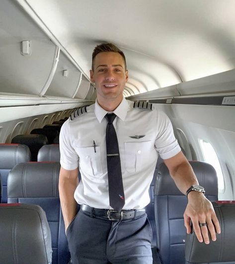 Yes or no? Style by @FlyWithGarrett Pilot Uniform Men, Uniform Men, Pilot Uniform, Friendship And Dating, Men Photography, Yes Or No, Men In Uniform, Military Men, Muscles