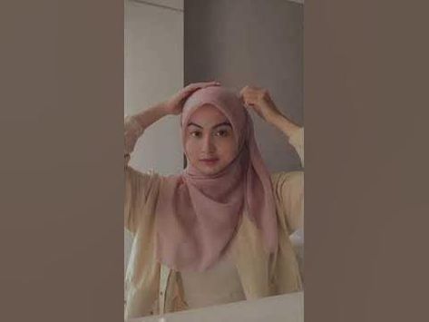 BAWAL TO SHAWL TUTORIAL | TUTORIAL BAWAL | TUTORIAL SHAWL - YouTube Cotton Shawl Tutorial, Bawal Tutorial, Shawl Tutorial, Tudung Shawl, Pashmina Shawl, Easy Tutorial, Pic Ideas, Shawl, Turn Ons