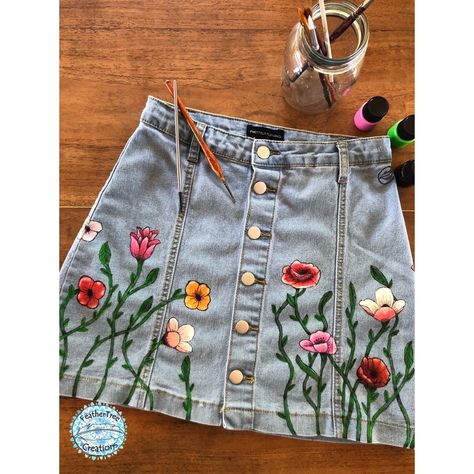 Painted Jean Skirt, Casual Denim Skirt With Floral Embroidery, Denim Skirt Painted, Recycled Denim Clothes, Embroidered Fitted Denim Skirt, Embroidered Fitted Denim Skirt, Casual Style, Painted Clothes Diy, Denim Art, Painted Jeans