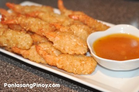 Have you tried Camaron Rebosado lately? It is a deep fried shrimp recipe similar to our featured recipe today: Breaded Butterfly Shrimp. Both dishes make good appetizers or even main dishes, the only difference is the way the shrimps are prepared.  Th Breaded Butterfly Shrimp, Butterflied Shrimp, Pagkaing Pinoy, Shrimp Dinners, Brown Stuff, Broil Lobster Tail, Shrimp Appetizer Recipes, Butterfly Shrimp, Shrimp Appetizer