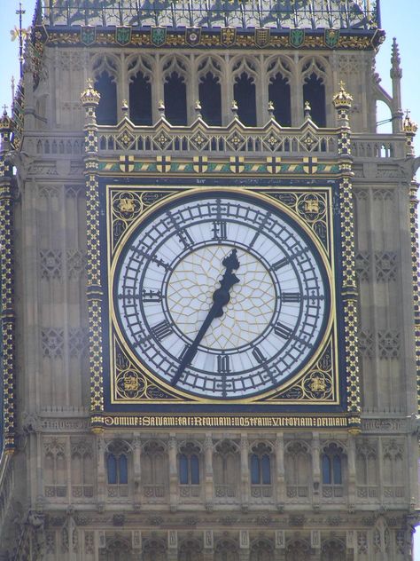 Clock - Wikipedia Opening Lines, A Tale Of Two Cities, Time And Tide, Timing Is Everything, Time Is Money, World View, Charles Dickens, Clock Tower, Bad Timing