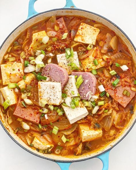 An easy low carb Korean stew made with leftover kimchi and spam. Cooking Method: Stovetop #koreanrecipes #stew #spam Tofu Spam, Korean Kimchi Stew, Korean Comfort Food, Korean Stew, Jjigae Recipe, Kimchi Soup, Tofu Stew, Spicy Kimchi, Kimchi Stew