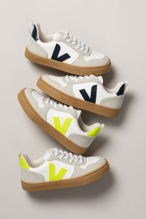 Shop Veja kids eco-friendly vegan trainers that are perfect for playing after school and on the weekends. Inspired by the adult styles, Veja kids trainers have been created with a reinforced sole and built-up toe to better meet children’s needs. The coolest sustainable kicks for your little one. 🤗♻️ #Veja #Vejakids #kidsfashion #kidsoutfit #kidsshoes #whitesneakers #sneakers #trainers #fallfashion #childrenshoes #girlssneakers #boyssneakers #veganshoes #sustainability #ecofriendly Kids Shoes Photoshoot, Kids Waterproof Shoes, Vegan Trainers, Sport Children Shoe, Veja Trainers, Kids Trainers, New Balance Kids, Veja Shoes, Veja Sneakers