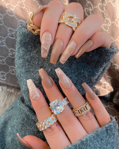 Awesome nailschoose your favorite Kardashian’s Nails, Khloe Kardashian Nails Acrylics, Insta Baddie Nails Acrylic, Cute Nails Design, Khloe Kardashian Nails, Kardashian Nails, Nails Beige, Ongles Beiges, Beige Nails Design