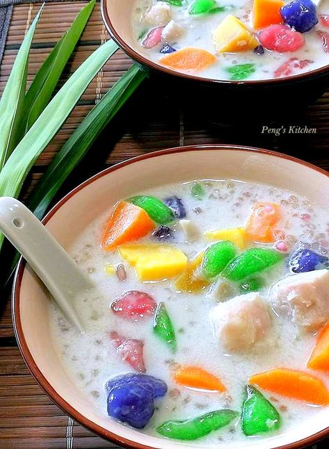 Bubur ChaCha is one of my favourite dessert of all! Love this colourful bowl of sweet fragrant coconut broth with homemade chewy tapioca pe... Malaysian Dessert, Cooking Chinese Food, Cubed Sweet Potatoes, Sweet Soup, Artificial Food, Chinese Dessert, Natural Food Coloring, Thai Dessert, Filipino Desserts