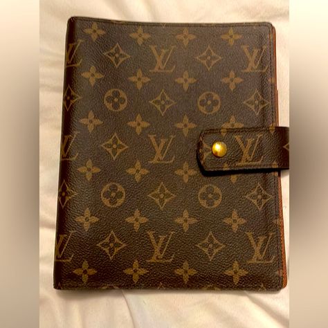 Large A5 Louis Vuitton Planner. This Is Just For The Planner, No Pages Included. Comes With Box And Dust Bag Louis Vuitton Office, Louis Vuitton Planner, A5 Planner Cover, Leather Agenda, Louis Vuitton Mm, Apple Ipad Case, Louis Vuitton Agenda, Office Planners, Pink Monogram