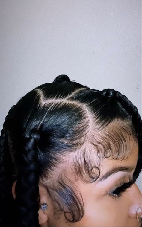 heart shaped knotless braids Four Knotless Braids, Heart Shaped Braid Hairstyles, Cute Heart Braid Hairstyles, Heart Shaped Edges Hair, Heart Parted Knotless Braids, Heart With Knotless Braids, Heart Parts Braids, Heart Shaped Knotless Braids, Heart Shaped Part In Hair