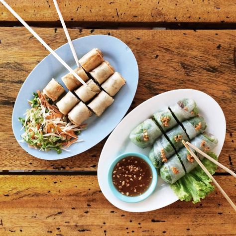 19 Asian Appetizers for Your Next Party Spring Rolls Recipe Shrimp, Fresh Spring Rolls Recipe, Thai Appetizer, Thai Spring Rolls, Vegetarian Spring Rolls, Vegetarian Thai, Asian Appetizers, Shrimp Spring Rolls, Chicken Spring Rolls