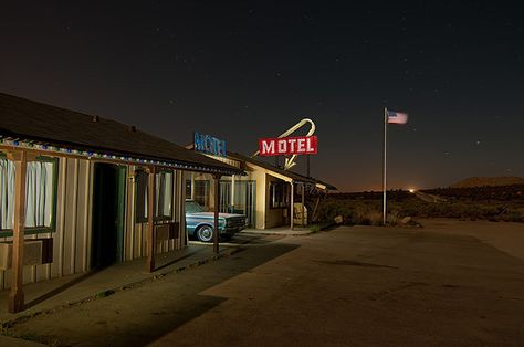 The Man Who Photographed a Forgotten America by Moonlight - Feature Shoot John Winchester, William Eggleston, Night Vale, American Gods, Southern Gothic, Jared Padalecki, Night Aesthetic, Ghost Towns, Dieselpunk