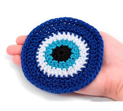 Crochet Eye Coasters Evil Eye Crochet, Crochet Evil Eye, Eyes Crochet, Eye Crochet, Crochet Eyes, Crochet Coaster Pattern, Crochet Collection, Crochet Bucket, Crochet Bucket Hat