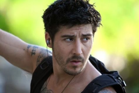 Exclusive Interview With David Belle On Brick Mansions David Belle, Brick Mansions, District 13, Belle Hairstyle, Star David, Online Posters, Fav Characters, Martial Artist, Film Review