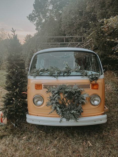 Vw bus photo booth christmas decor Christmas Vw Bus Shoot, Volkswagen Bus Photoshoot, Christmas Vw Bus, Van Photo Booth, Vw Bus Photo Booth, Photo Booth Christmas, Bus Photoshoot, Bus Photo Booth, Vw Bus Photo