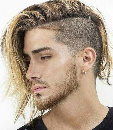 Shaved Side Haircut, Haircut Square, Long Hair Shaved Sides, Best Undercut Hairstyles, Side Haircut, Half Shaved Hair, Shaved Side Hairstyles, Half Shaved, Haircut Style