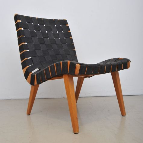 For sale: Lounge chair by Jens Risom for Knoll International, 1950s Jens Risom Chair, Knoll Furniture, Jens Risom, Nursery Chair, Design Objects, Furniture Market, Stool Chair, Contract Furniture, Iconic Design