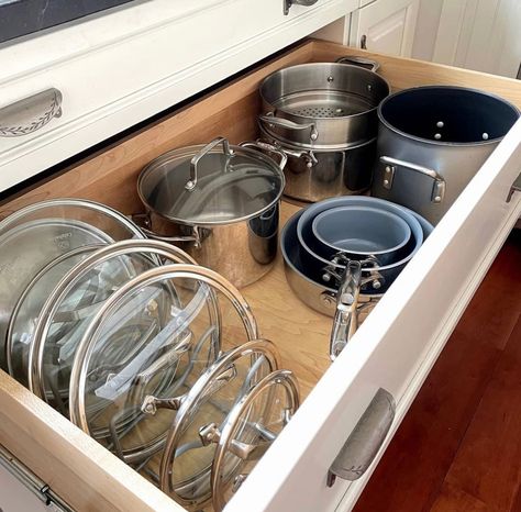 Kitchen Pans Organization, Pot Lid Storage, Cookware Organization, Neat Method, Pot And Pans Organization, Pot Organization, Pan Storage, Pan Organization, Pot Storage