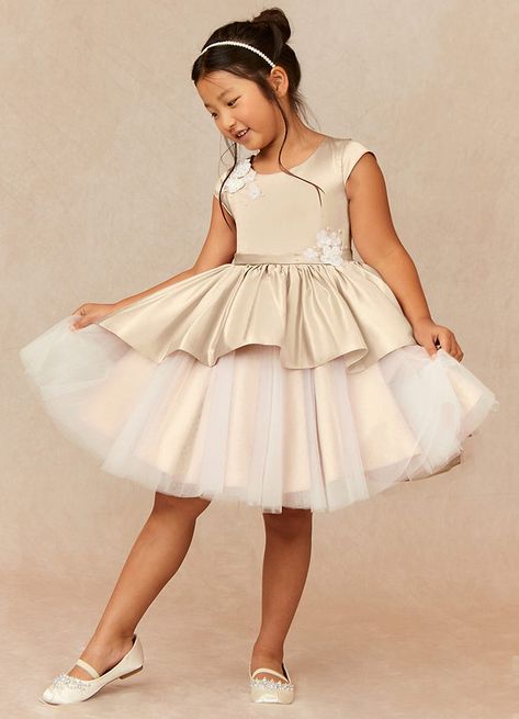 Haru is our very special matte satin and tulle flower girl dress that is sure to make any little girl feel like a princess. She features cap sleeves, a scoop neckline, a belt, and a tiered skirt. Her hand-beaded 3D flowers blossom along her shoulder and down to her waist. Satin Flower Girl Dresses, Kids Formal Dresses, Ivory Ball Gown, Girls Couture Dresses, Flower Girl Dresses Vintage, Flower Girl Dresses Champagne, Royalty Dress, Dressy Clothes, Satin Flower Girl Dress